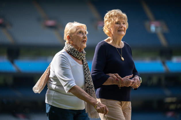 Olympic Games, Olympische Spiele, Olympia, OS ANNIVERSARY DINNER, Sandra Morgan-Beavis (left) and Marlene Mathews (right) pose for photos as part of 1956 Olympic Games 70th Anniversary Celebrations, in Melbourne, Wednesday, October 21, 2026. ( NO ARCHIVING MELBOURNE VICTORIA Australia  Copyright: xJayxKoglerx 20261021158653975202