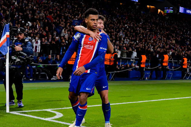 Joie des joueurs du Paris SG aprés le but de Desire Doue (Paris SG) - Match de Ligue Des Champions 2026-2027 (LDC) PSG - Barcelone (4-2) au Parc des Princes à Paris, le 20 octobre 2026. 2026-2027 Champions League (UCL) match: PSG vs. Barcelona (4–2) at the Parc des Princes in Paris, October 20, 2026. Paris France  Copyright: xMichaelxBaucherx xPsnewZx xBestimagexMichaelxBaucherx xPsnewZx xBestimagex