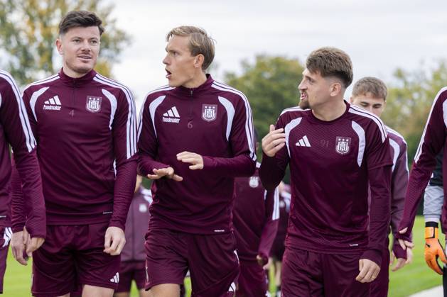 RSC Anderlecht open training 21 10 NEERPEDE, BELGIUM - OCTOBER 21 : Biancone Giulian defender of RSC Anderlecht, Augustinsson Ludwig defender of RSC Anderlecht, Bertaccini Adriano forward of RSC Anderlecht during an open training pictured on October 21, 2026 in Neerpede, Belgium, 21 10 2026 Neerpede Belgium Copyright: xXpix