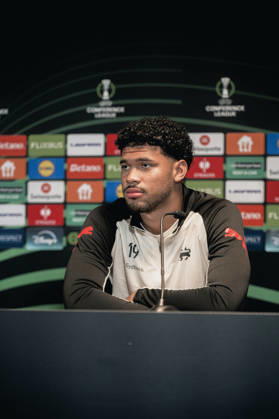 FC Midtjylland press conference, PK, Pressekonferenz - UEFA Conference League Herning, Denmark - October 21: Head coach Mike Tullberg and Pedro Bravo during a press conference ahead of a match between FC Midtjylland and St. Truidense in UEFA Conference League at MCH Arena Herning MCH Arena Denmark Copyright: xDANIELxSTENTZx