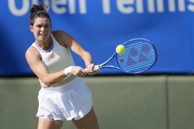 WTA, Tennis Damen Kinoshita Group Japan Open - Day 3 Miriam Skoch of the Czech Republic plays with partner Jesika Maleckova of the Czech Republic during their quarterfinal doubles match against Claire Liu of the United States and Kaitlin Quevedo of Spain at the 2026 Kinoshita Group Japan Open Women s tennis tournament at Utsubo Tennis Center in Osaka, Japan, on October 21, 2026. Osaka Japan  Copyright: xOwenxHammondx originalFilename:hammond-2026kino261021_npPuf.jpg