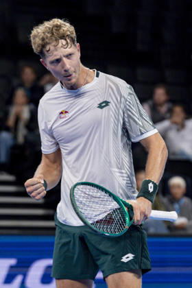 TENNIS : ATP, Tennis Herren 250 - Grand Tennis AURA - Decines (France) 21 10 2026 Stan Wawrinka (SUI) vs Martin Landaluce (ESP) during the tournament of the Auvergne Rhône-Alpes Grand Prix at the LDLC Arena in Décines on October 21, 2026. Photo Sandrine Thesillat PsNewZ  Copyright: xSandrinexTHESILLATx