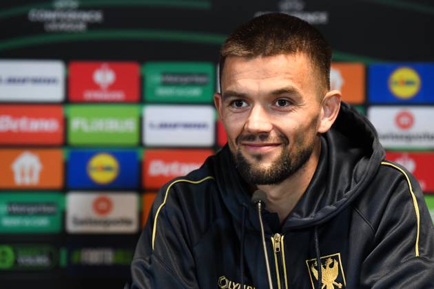 STVV s Visar Musliu pictured during a press conference, PK, Pressekonferenz of Belgian soccer team Sint-Truidense VV, Wednesday 21 October 2026 in Herning, Denmark, in preparation of tomorrow s game against Danish FC Midtjylland on the second day of the UEFA Conference League league phase. JILLxDELSAUX  x190514658x
