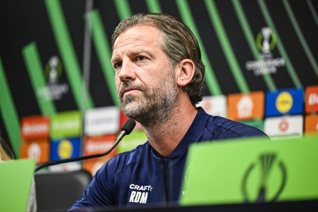 Rik De Mil, head coach of KAA Gent pictured during a press conference, PK, Pressekonferenz of Belgian soccer team KAA Gent, Wednesday 21 October 2026 in Braga, Portugal. The team is preparing for the second match of the UEFA Conference League league phase against Portuguese SC Braga tomorrow. TOM GOYVAERTS TomxGoyvaerts  x190514650x