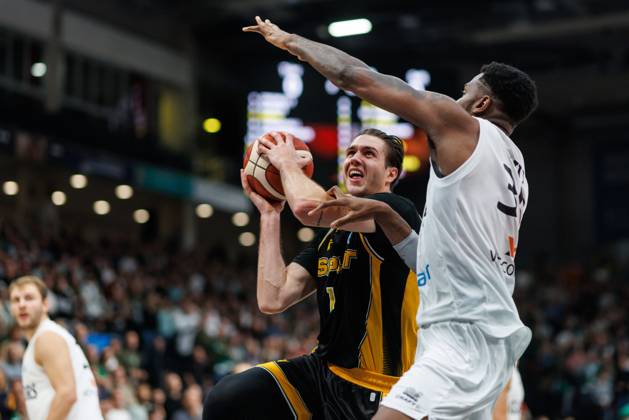 Darko Bajo of KK Croatia Split goes head-to-head with Ejiofor Onu of the Gladiators Trier; Action: Vet Concept Gladiators Trier vs. KK Split, Basketball, FIBA Europe Cup, Matchday 3, 2026–2027 Season, October 21, 2026, Vet Concept Gladiators Trier vs. KK Split, Basketball, FIBA Europe Cup, Matchday 3, 2026–2027 Season, October 21, 2026 Copyright: xEibnerxPressefotox EP_ANS