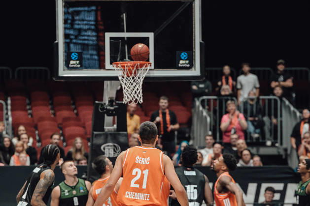 Game Day 4 of the Basketball Eurocup: Niners Chemnitz vs. Slask Wroclaw, October 21, 2026, starting at 7:00 p.m., Chemnitz, Chemnitz Arena. Pictured: Mateo Seric on October 21. Matchday 4 of the Basketball Eurocup: Niners Chemnitz vs. Slask Wroclaw, Chemnitz, Saxony, Germany Copyright: xEHLxMedia MichelxKöhlerx 20262110-Niners-Chemnitz-Slask-Wroclaw-021