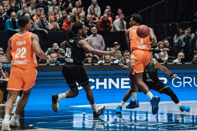 Game Day 4 of the Basketball Eurocup: Niners Chemnitz vs. Slask Wroclaw, October 21, 2026, starting at 7:00 p.m., Chemnitz, Chemnitz Arena. In Photo 01: Phlandrous Fleming Jr., 22 Nighaeal Ceaser, Matchday 4 of the Basketball Eurocup: Niners Chemnitz vs. Slask Wroclaw, Chemnitz, Saxony, Germany Copyright: xEHLxMedia MichelxKöhlerx 20262110-Niners-Chemnitz-Slask-Wroclaw-003