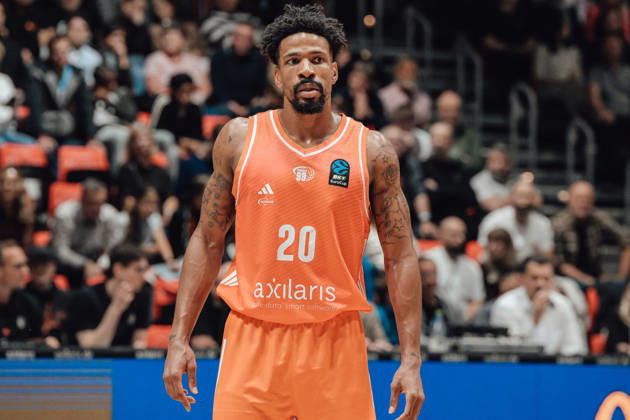 Game Day 4 of the Basketball Eurocup: Niners Chemnitz vs. Slask Wroclaw, October 21, 2026, starting at 7:00 p.m., Chemnitz, Chemnitz Arena. Pictured: 20 Urald King. Matchday 4 of the Basketball Eurocup: Niners Chemnitz vs. Slask Wroclaw, Chemnitz, Saxony, Germany Copyright: xEHLxMedia MichelxKöhlerx 20262110-Niners-Chemnitz-Slask-Wroclaw-046