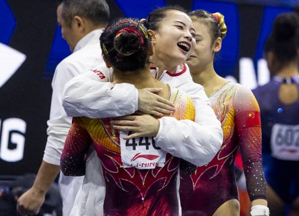 ROTTERDAM - Chinese gymnasts during the team final at the World Gymnastics Championships in Rotterdam Ahoy. IRIS VAN DEN BROEK ANP xVIxANPxSportx xxANPxIVx 573183517 originalFilename: 573183517.jpg