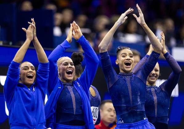 ROTTERDAM - The American gymnasts during the team final at the World Gymnastics Championships in Rotterdam Ahoy. IRIS VAN DEN BROEK ANP xVIxANPxSportx xxANPxIVx 573183609 originalFilename: 573183609.jpg