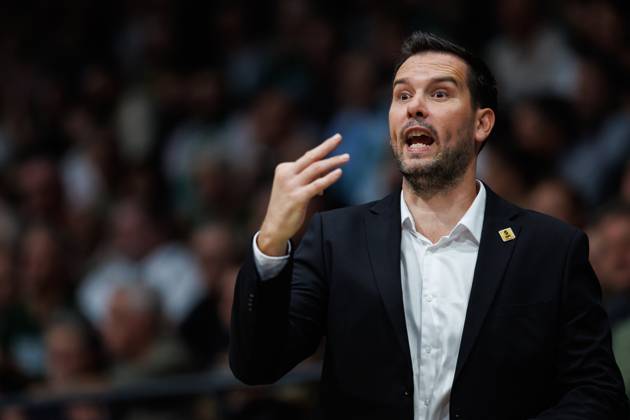 Damir Rancic of KK Croatia Split on the sidelines, emotions, gesture, body language, facial expressions, cutout, portrait: Vet Concept Gladiators Trier vs. KK Split, basketball, FIBA Europe Cup, Matchday 3, 2026–2027 season, October 21, 2026, Vet Concept Gladiators Trier vs. KK Split, basketball, FIBA Europe Cup, Matchday 3, 2026–2027 season, October 21, 2026 Copyright: xEibnerxPressefotox EP_ANS
