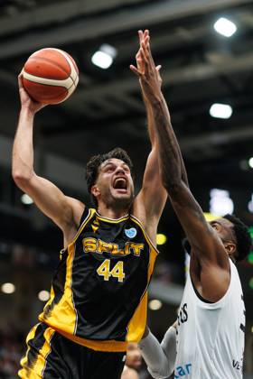 Benedict Turudic of KK Croatia Split goes head-to-head with Ejiofor Onu of the Gladiators Trier; Action: Vet Concept Gladiators Trier vs. KK Split, Basketball, FIBA Europe Cup, Matchday 3, 2026–2027 Season, October 21, 2026, Vet Concept Gladiators Trier vs. KK Split, Basketball, FIBA Europe Cup, Matchday 3, 2026–2027 Season, October 21, 2026 Copyright: xEibnerxPressefotox EP_ANS