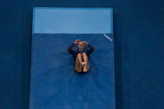 2026 Artistic Gymnastics World Championships, Day 5, Women’s Team Final, October 21, 2026: Dulcy Caylor of the United States falls after competing on the balance beam during the women’s team final on day five of the 2026 Artistic Gymnastics World Championships on October 21, 2026 in Rotterdam. Photo by Joel Marklund, BILDBYRÅN, code JM JM0863 bbeng artistic gymnastics artistic gymnastics gymnastics world championships world championships artistic gymnastics world championships final team final women’s team final  Copyright: JOELxMARKLUND BB261021JM020