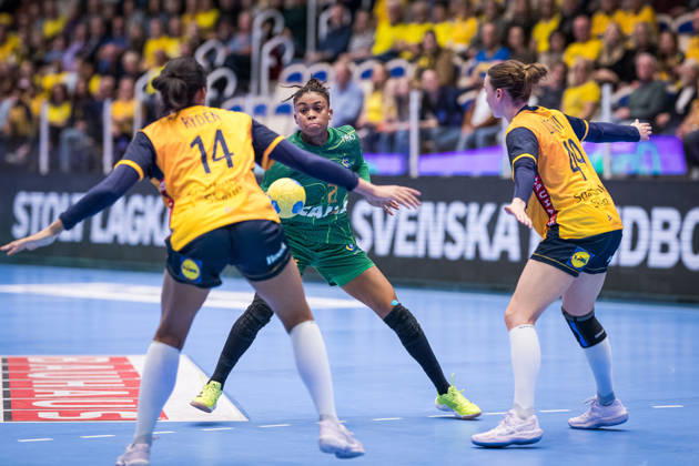 Handball, Women, International Friendly, Sweden vs. Brazil, October 22, 2022: Bruna de Paula of Brazil during the international friendly handball match between Sweden and Brazil on October 22, 2026 in Alingsas. Photo by Christoffer Borg Mattisson, BILDBYRÅN COP 261 CB0565 handball, Swedish women s national handball team, Sweden, Brazil, women s national team, BBeng  Copyright: CHRISTOFFERxBORGxMATTISSON BB261022CB044