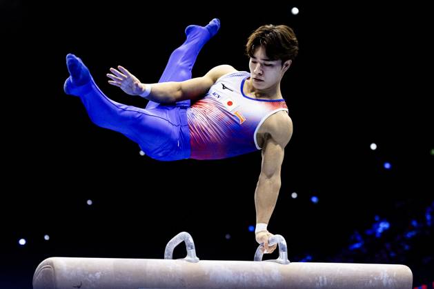 ROTTERDAM - Shinnosuke Oka (JPN) during the All-Around final at the World Gymnastics Championships in Rotterdam Ahoy. IRIS VAN DEN BROEK ANP xVIxANPxSportx xxANPxIVx 573289459 originalFilename: 573289459.jpg