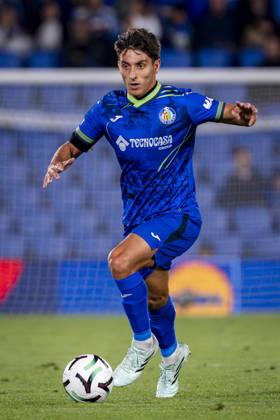 Getafe CF v FC Lugano - UEFA Conference League 2026 27 League Phase MD2 GETAFE, SPAIN - OCTOBER 22: Ramon Terrats of Getafe CF is in action with the ball during the UEFA Conference League 2026 27 League Phase MD2 match between Getafe CF and FC Lugano at Estadio Coliseum on October 22, 2026 in Getafe, Spain. Madrid Estadio Coliseum Madrid Spain Copyright: xAlbertoxGardinx AGardin_20261022_Get_Lug_0150