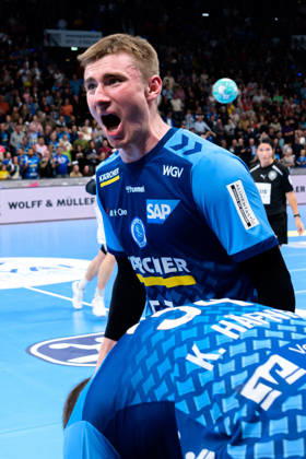 Stuttgart HBL 26 27 TVB Stuttgart SG BBM Bietigheim Jakob Nigg Stuttgart Cheering Joy Emotion Stuttgart Porsche Arena Baden-Württemberg Germany