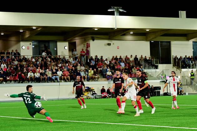 GIBRALTAR , 22 10-2026 , Europa Point stadium , season 2026 2027 , UEFA Conference League football , match between Lincoln Red Imps FC and FC Twente , picture shows FC Twente player Thomas van den Belt scores the 0-1 Lincoln Red Imps - Twente  x208961286x Copyright: