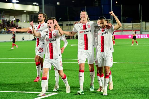 GIBRALTAR , 22 10-2026 , Europa Point stadium , season 2026 2027 , UEFA Conference League football , match between Lincoln Red Imps FC and FC Twente , picture shows Wout Weghorst scores the 0-2 and celebrates with teammates Lincoln Red Imps - Twente  x208961367x Copyright: