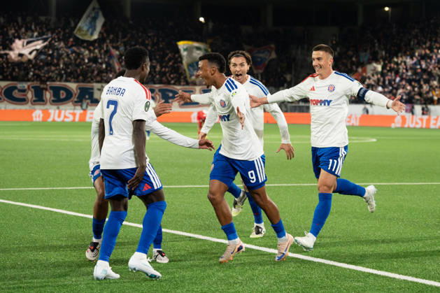 THUN, BERN - OCTOBER 22: Players of HNK Hajduk Split celebrate after teammate Dalisson de Almeida scored a goal during the UEFA Conference League match between FC Thun and HNK Hajduk Split at VISANA STADION on October 22, 2026 in Thun, Bern, Switzerland. Copyright: xLivioxBaeriswylx xSPPx Sportspressphoto_SPR263542