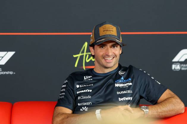 22nd October 2026; Circuit of the Americas, Austin, United States; Formula 1, United States Grand Prix, Arrivals Day; Carlos Sainz (55) of Spain and Atlassian Williams F1 Team smiles during an interview VincentxCuono