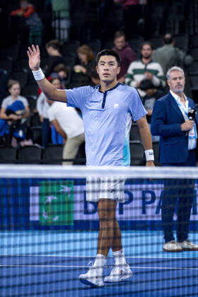 TENNIS : ATP, Tennis Herren 250 - Grand Prix Tennis AURA - Decines (France) 22 10 2026 Brandon Nakashima qualifies for the quarterfinals during the tournament of the Auvergne Rhône-Alpes Grand Prix at the LDLC Arena in Décines on October 22, 2026. Photo Sandrine Thesillat PsNewZ  Copyright: xSandrinexTHESILLATx