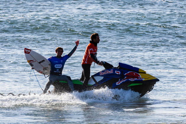 October 23, 2026, Peniche, Leiria, Portugal: Griffin Colapinto celebrates after winning the final of Meo Rip Curl Pro Portugal at Praia dos Supertubos on October 23, 2026 in Peniche, Portugal. Peniche Portugal - ZUMAs391 20261023_znp_s391_013 Copyright: xCarlosxSilvax