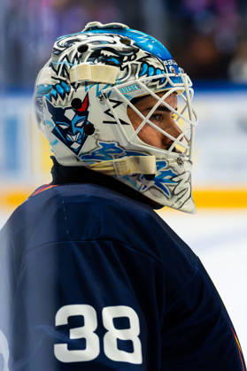 Kassel, Germany, October 22, 2026; DEL2 2026–2027, Game 11: Kassel Huskies vs. Blue Devils Weiden. Pictured: BDW goaltender Kristian Hufsky looks pensive on the ice at Probonio Arena in Hesse. Copyright: xFotostandx xKruczynskix