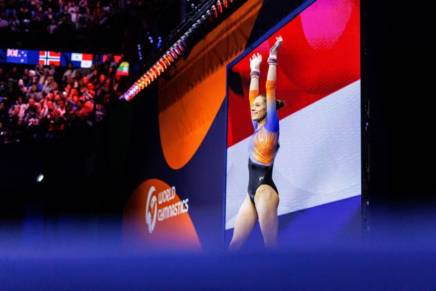 ROTTERDAM - Naomi Visser (NED) during the all-around final at the World Gymnastics Championships in Ahoy Rotterdam. IRIS VAN DEN BROEK ANP xVIxANPxSportx xxANPxIVx 573382239 originalFilename: 573382239