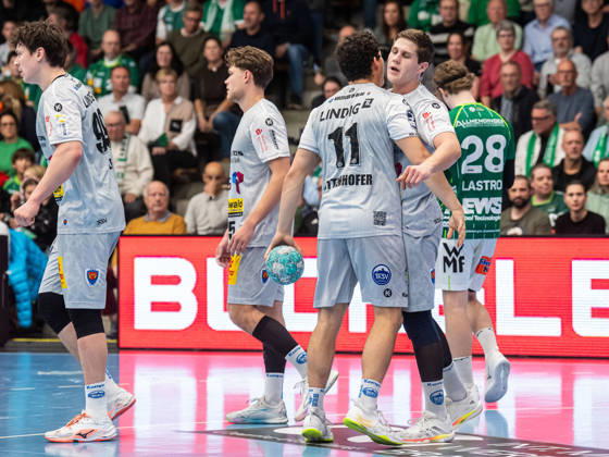Vukasin Antonijevic of ThSV Eisenach, 41, and Gian Attenhofer of ThSV Eisenach, 11, celebrate after earning a penalty throw, Frisch Auf Goeppingen vs. ThSV Eisenach, handball, 1st Bundesliga, Men, 2026–2027 season, October 23, 2026, Frisch Auf Göppingen vs. ThSV Eisenach, Handball, 1st Bundesliga, Men, 2026–2027 season, October 23, 2026, Göppingen Copyright: xEibner-Pressefoto MichaelxSchmidx EP_MST