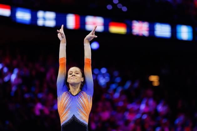 ROTTERDAM - Naomi Visser (NED) during the all-around final at the World Gymnastics Championships in Ahoy Rotterdam. IRIS VAN DEN BROEK ANP xVIxANPxSportx xxANPxIVx 573388004 originalFilename: 573388004