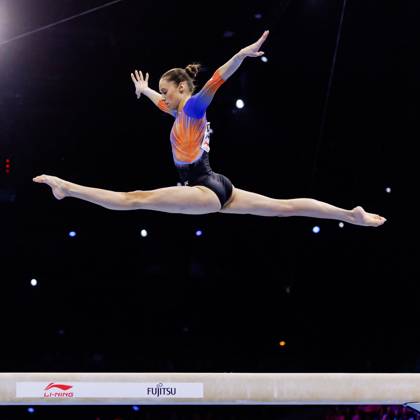 ROTTERDAM - Naomi Visser (NED) during the all-around final at the World Gymnastics Championships in Ahoy Rotterdam. IRIS VAN DEN BROEK ANP xVIxANPxSportx xxANPxIVx 573389454 originalFilename: 573389454