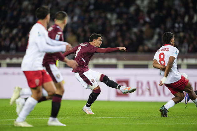 Torino s Rolando Mandragora during the Serie A soccer match between Torino FC and AC Monza at the Stadio Olimpico Grande Torino in Turin, Italy - October 23, 2026. - Soccer  Copyright: xFabioxFerrari LaPressex