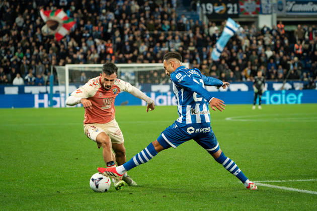 ESP LaLiga EA Sports: Deportivo Alavés vs. Málaga CF — Carlos Puga of Málaga during the LaLiga EA Sports match between Deportivo Alavés and Málaga CF, played at Mendizorroza Stadium in Vitoria-Gasteiz on October 23, 2026, in Spain. VITORIA-GASTEIZ, Spain. Soccer Copyright: xAgenciaxLOFx