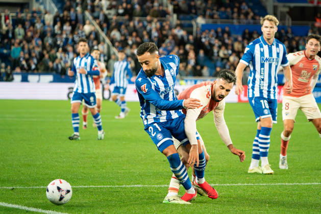ESP LaLiga EA Sports Deportivo Alavés vs. Málaga CF: Abderrahmane Rebbach of Alavés and Carlos Puga of Málaga during the LaLiga EA Sports match between Deportivo Alavés and Málaga CF, played at Mendizorroza Stadium in Vitoria-Gasteiz on October 23, 2026 in Spain VITORIA GASTEIZ Spain Soccer Copyright: xAgenciaxLOFx