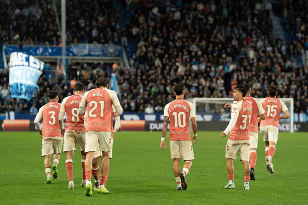 ESP LaLiga EA Sports: Deportivo Alavés vs. Málaga CF — Adrián Nino of Málaga scores a goal and celebrates during the LaLiga EA Sports match between Deportivo Alavés and Málaga CF, played at Mendizorroza Stadium in Vitoria-Gasteiz on October 23, 2026, in Spain. VITORIA-GASTEIZ, Spain — Soccer Copyright: xAgenciaxLOFx