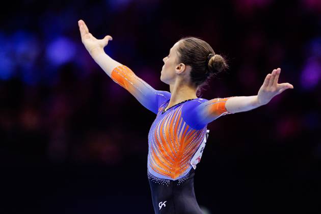 ROTTERDAM - Naomi Visser (NED) during the all-around final at the World Gymnastics Championships in Ahoy Rotterdam. IRIS VAN DEN BROEK ANP xVIxANPxSportx xxANPxIVx 573403091 originalFilename: 573403091