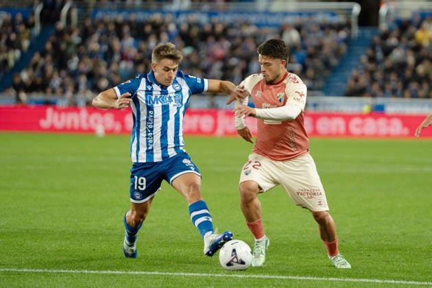ESP LaLiga EA Sports Deportivo Alavés vs. Málaga CF Pablo Ibánez of Alavés and Daniel Lorenzo of Málaga during the LaLiga EA Sports match between Deportivo Alavés and Málaga CF played at Mendizorroza Stadium in Vitoria-Gasteiz on October 23, 2026 in Spain VITORIA GASTEIZ Spain Soccer Copyright: xAgenciaxLOFx