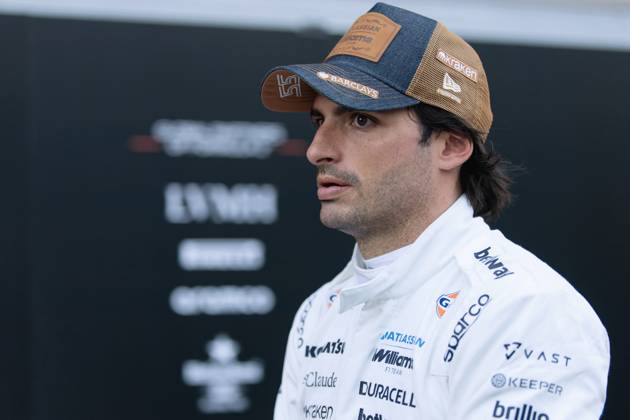 RECORD DATE NOT STATED 23rd October 2026; Circuit of the Americas, Austin, United States; Formula 1, United States Grand Prix, Free Practice Day; Carlos Sainz (55) of Spain and Atlassian Williams F1 Team after FP2 BobxKupbens