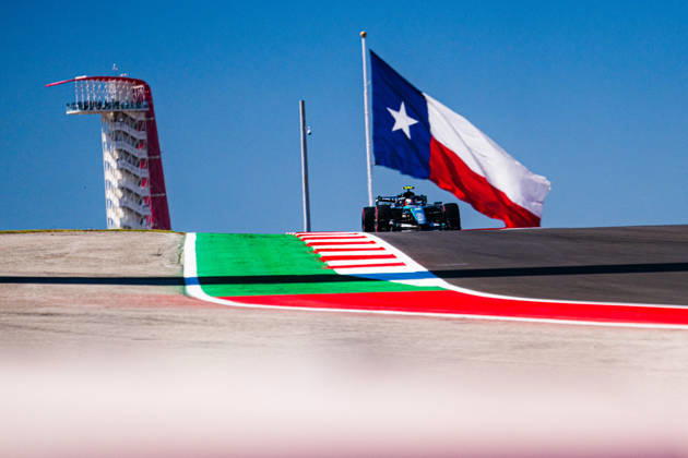 United States Grand Prix - Practice Day 1 ANDREA KIMI ANTONELLI 12 (ITA) of Mercedes-AMG PETRONAS Formula One Team (Mercedes-AMG F1 W17) with the Texas Flag in the background on Friday during the Formula 1 United States Grand Prix 2026 at Circuit of The Americas in Austin, Texas, United States, on October 23, 2026. Photo by Antoine LAPEYRE Reveries Agency via ABACAPRESS.COM Austin United States  Copyright: xAntoinexLapeyre ReveriesxAgency ABACAx