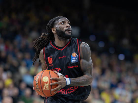 EWE Baskets Oldenburg Takes on Bamberg Baskets, Jordan Jones EWE Baskets Oldenburg vs. Bamberg Baskets, Basketball, BBL, October 23, 2026, Oldenburg Copyright: xEibner-Pressefotox EP_EER