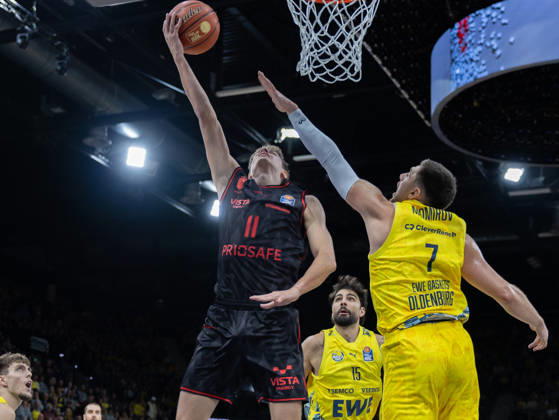 EWE Baskets Oldenburg Takes on Bamberg Baskets, Richard Balint EWE Baskets Oldenburg vs. Bamberg Baskets, Basketball, BBL, October 23, 2026, Oldenburg Copyright: xEibner-Pressefotox EP_EER