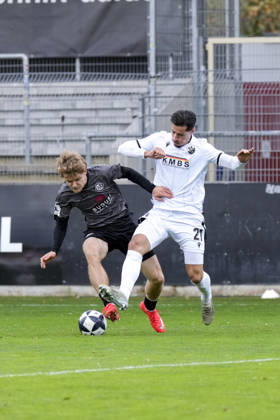 From left: Tom Barth (Aalen), 20, Lukas Mazagg (SVS), 21, tackle, game scene, duel, tackle, tackling, dynamism, action, 10 24 2026, Sandhausen, Germany, soccer, Regionalliga Südwest, SV Sandhausen vs. VfR Aalen xozx