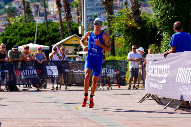 2026 Europe Triathlon Cup Alanya ANTALYA, TURKEY - OCTOBER 24: Lukas Lanzinger of Italy competes in the run leg during the elite men race of 2026 Europe Triathlon Cup Alanya on October 24, 2026 in Antalya, Turkey. Antalya Turkey Copyright: xFikretxOzgur PSxImagesxFikretxOzgur PSxImagesx