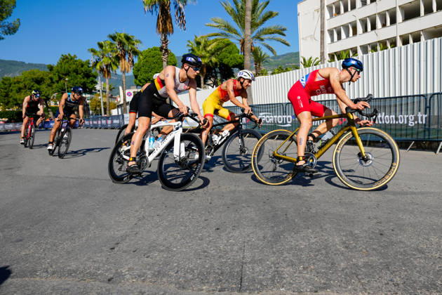 2026 Europe Triathlon Cup Alanya ANTALYA, TURKEY - OCTOBER 24: Athletes compete in the bike leg during the elite men race of 2026 Europe Triathlon Cup Alanya on October 24, 2026 in Antalya, Turkey. Antalya Turkey Copyright: xFikretxOzgur PSxImagesxFikretxOzgur PSxImagesx
