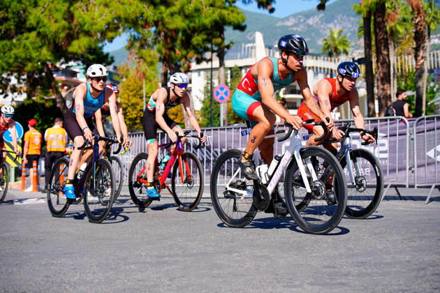 2026 Europe Triathlon Cup Alanya ANTALYA, TURKEY - OCTOBER 24: Athletes compete in the bike leg during the elite men race of 2026 Europe Triathlon Cup Alanya on October 24, 2026 in Antalya, Turkey. Antalya Turkey Copyright: xFikretxOzgur PSxImagesxFikretxOzgur PSxImagesx
