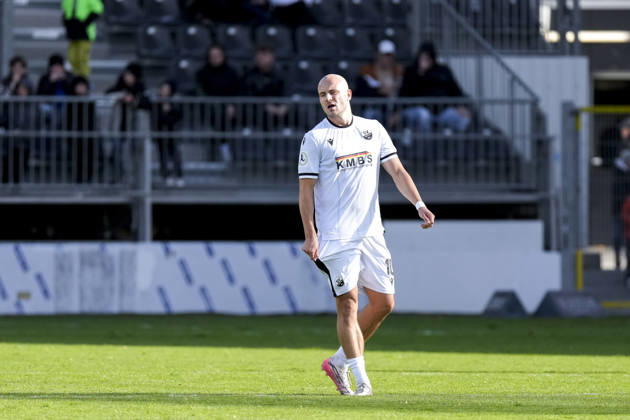 Felix Lohkemper SVS, 10, player for SV Sandhausen SVS, looking disappointed, disappointment, frustration, pessimistic, after conceding the goal that made the score 0–1, action, play, game scene, October 24, 2026, Sandhausen, Germany, soccer, Regionalliga Südwest, SV Sandhausen vs. VfR Aalen xozx