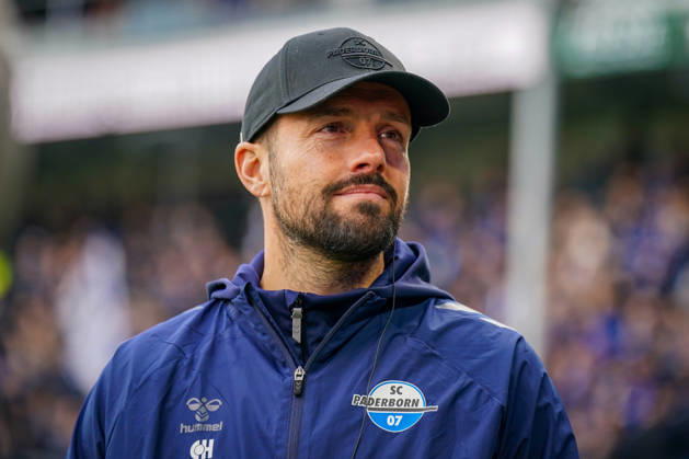German Soccer Bundesliga 2026–2027, Matchday 7: SC Paderborn vs. Hamburger SV at Home Deluxe Arena, Paderborn; Ralf Kettemann, Paderborn Coach: Facial Expressions, Emotions Copyright: xJOERANxSTEINSIEKx