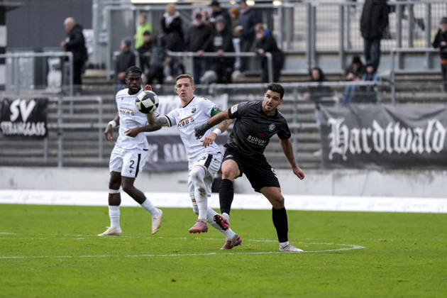 From left: Marco Kehl Gomez (SVS), 33, captain; Michael Kleinschrodt (Aalen), 9; tackle, game scene, duel, tackle, tackling, dynamism, action, 10 24 2026, Sandhausen, Germany, soccer, Regionalliga Southwest, SV Sandhausen vs. VfR Aalen xozx