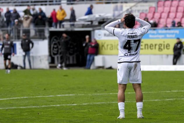 Arianit Ferati SVS, 47, player for SV Sandhausen SVS, looking disappointed, disappointment, frustration, pessimistic, action, game scene, October 24, 2026, Sandhausen, Germany, soccer, Regionalliga Southwest, SV Sandhausen vs. VfR Aalen xozx